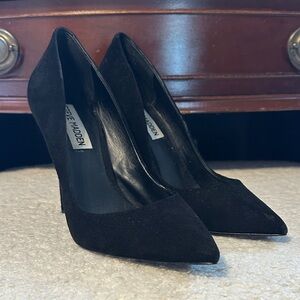 Steve Madden Classic Black Suede Heels